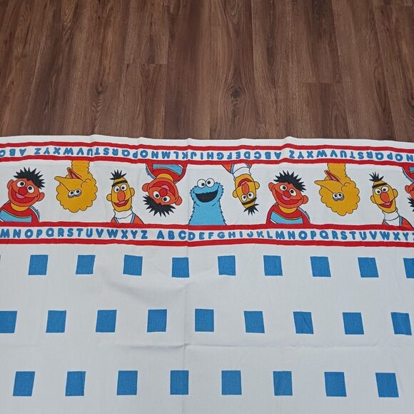 JP Stevens Vintage SESAME STREET Cotton Flannel Twin Bed Flat Sheet Alphabet - Picture 2 of 6